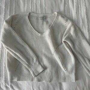 Abercrombie & Fitch white sweater